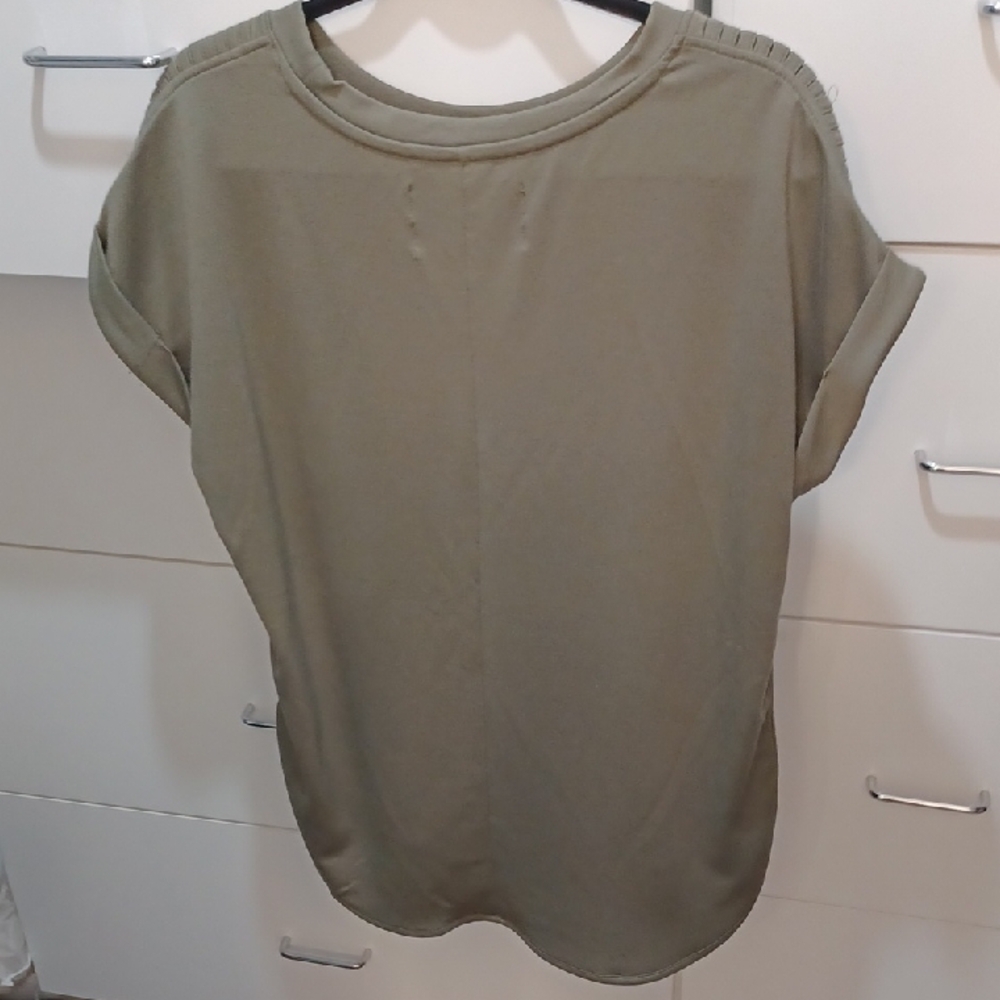 Cupio Green Ribbed Boxy Tee - Picture 2 of 2
